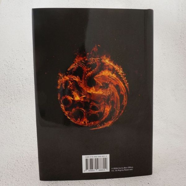 Книга Вогонь і кров. За триста років до Гри престолів (Історія Таргарієнів) купити в інтернет-магазині Sylarozumu.com.ua