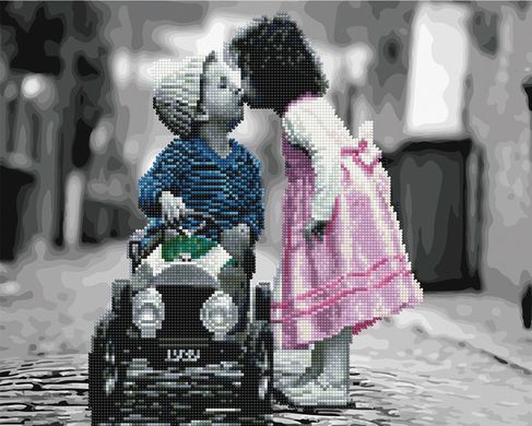 Фото Алмазна картина Перший поцілунок (GZS1075) (Без коробки) від інтернет-магазину Sylarozumu.com.ua