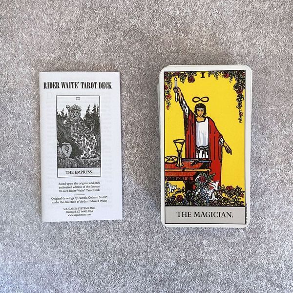 Фото Карти Таро Райдера (The Rider Tarot Deck) колоди карт від інтернет-магазину Sylarozumu.com.ua